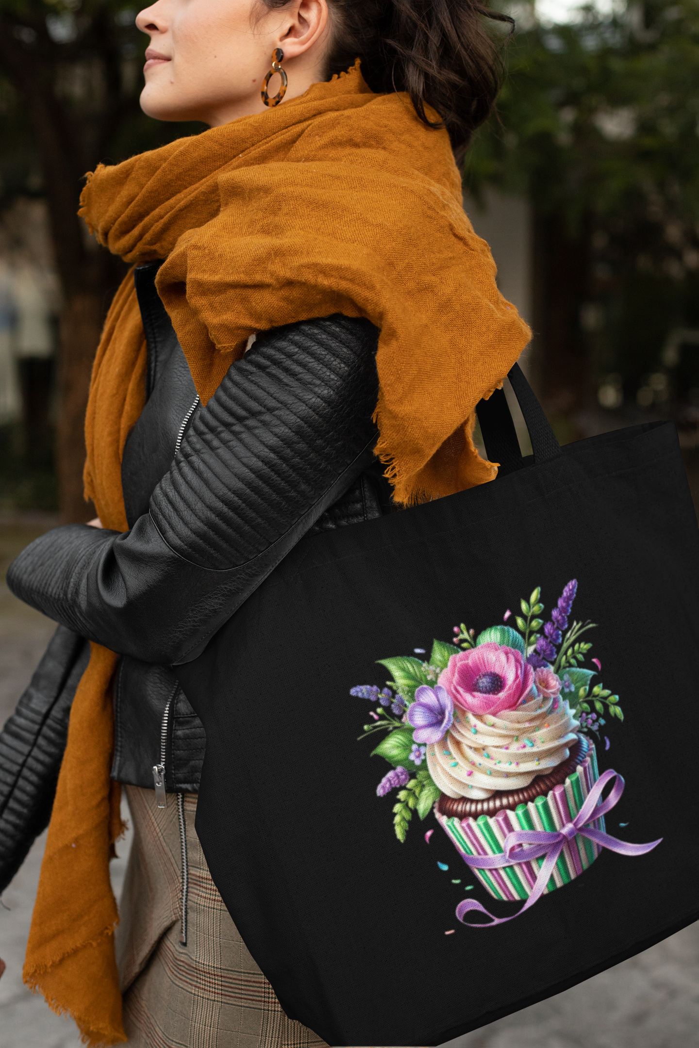 Cupcake02 Everyday Large Tote Bag