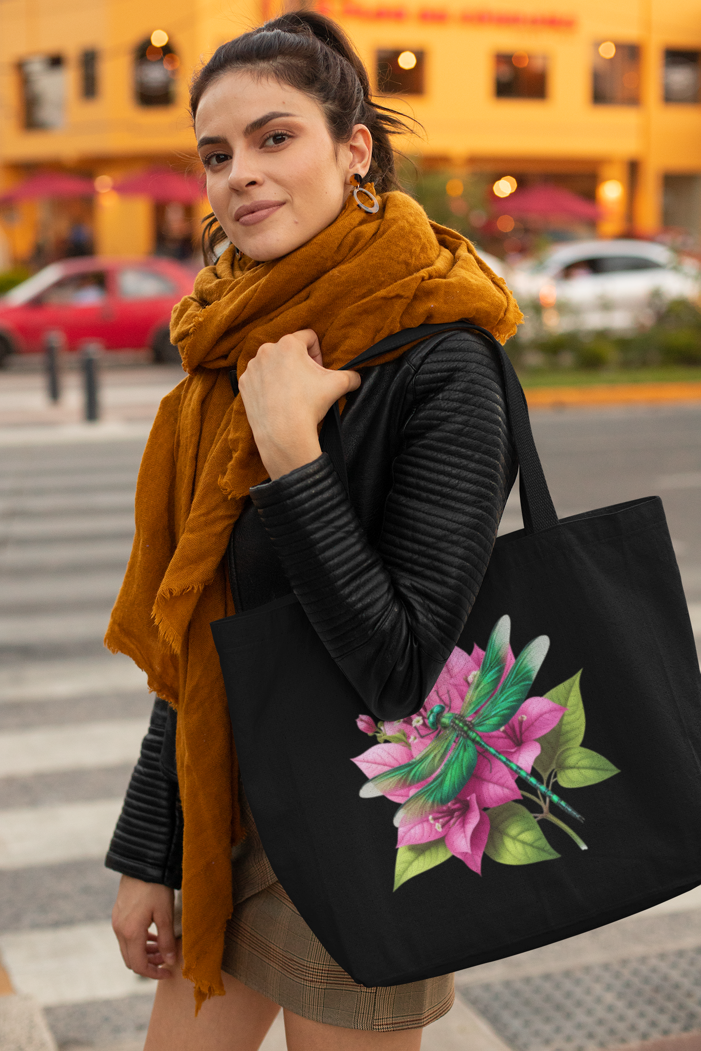 Dragonfly02 Everyday Large Tote Bag