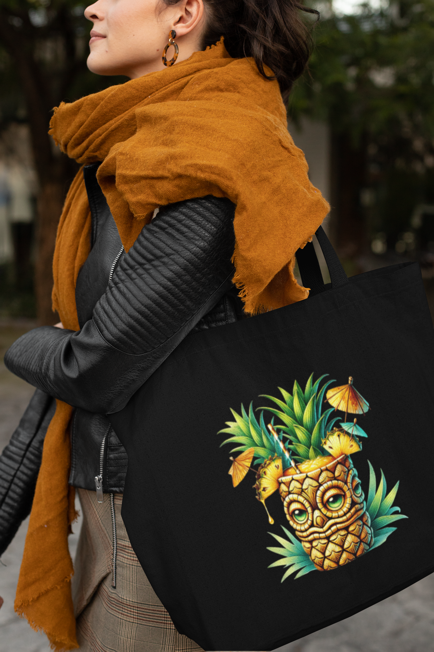 Tiki Cup Everyday Large Tote Bag