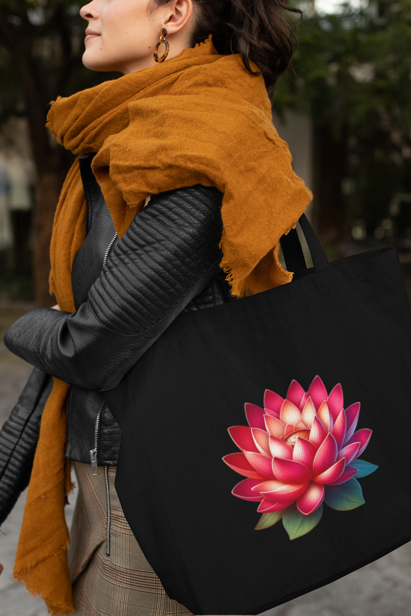 Red Lotus Everyday Large Tote Bag