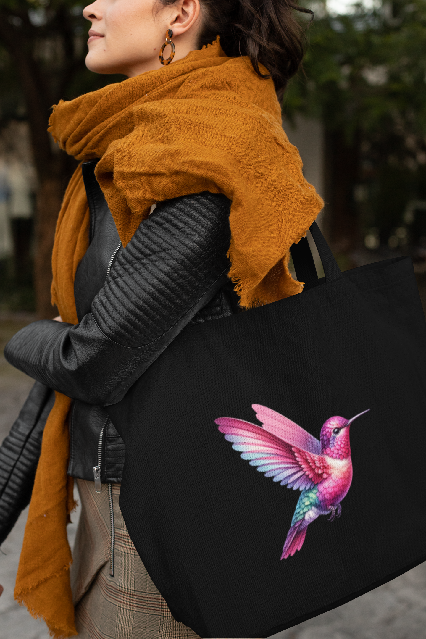 Humming Bird06 Everyday Large Tote Bag