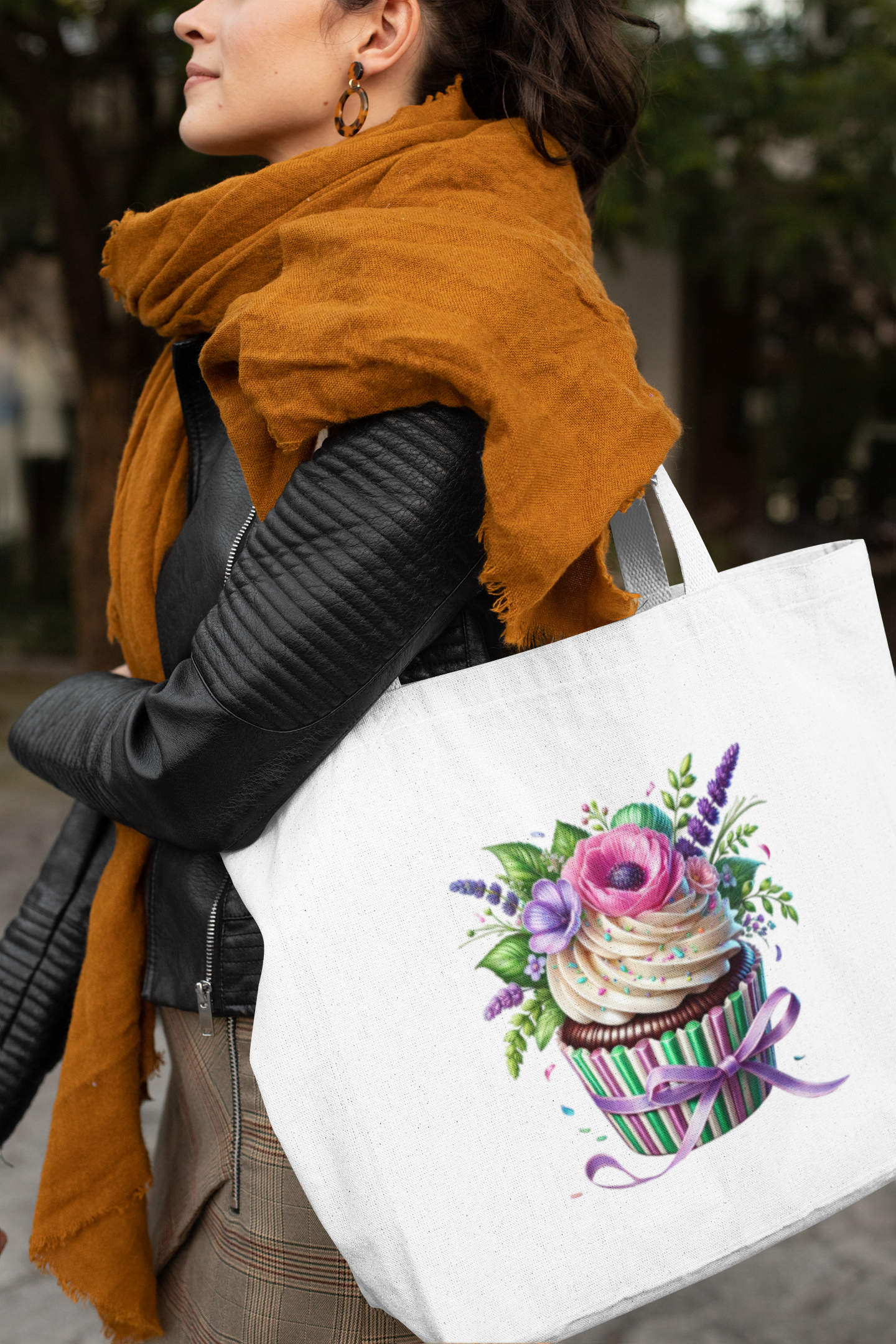 Cupcake02 Everyday Large Tote Bag