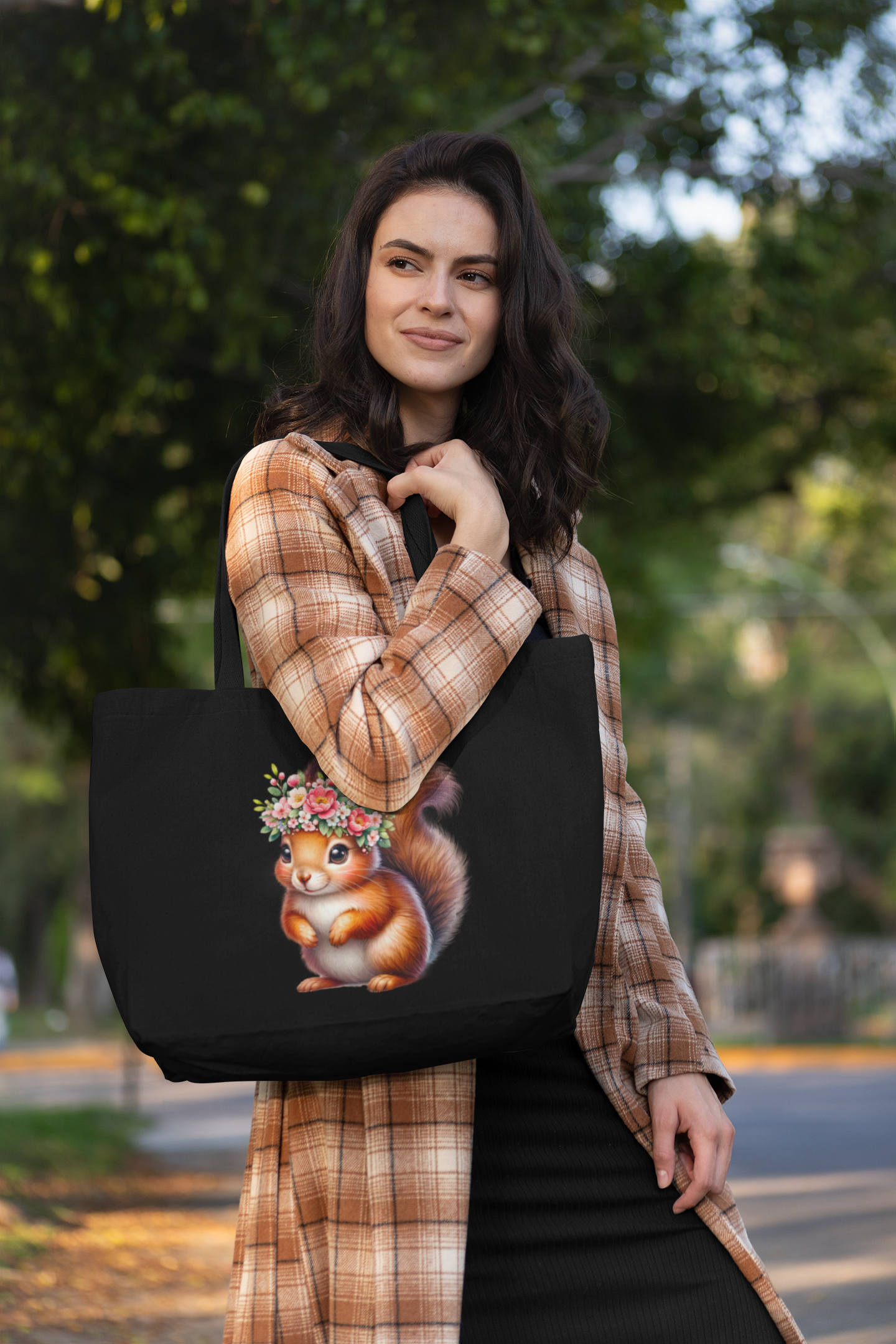 Floral Squirrel Everyday Large Tote Bag