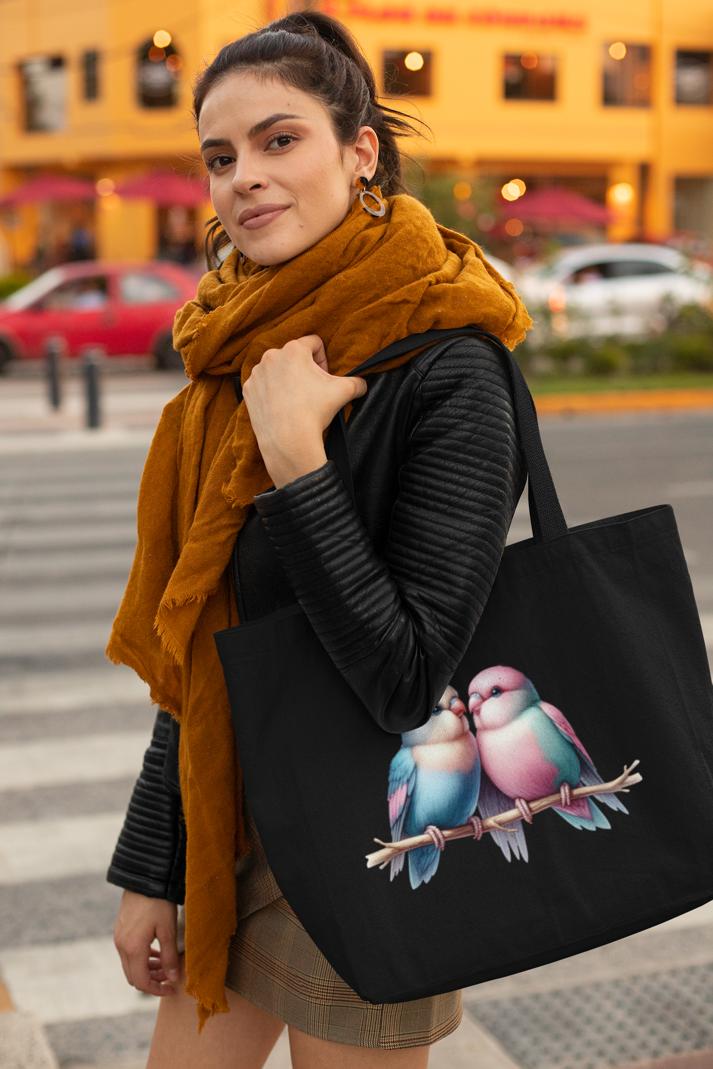 Love Birds Everyday Large Tote Bag