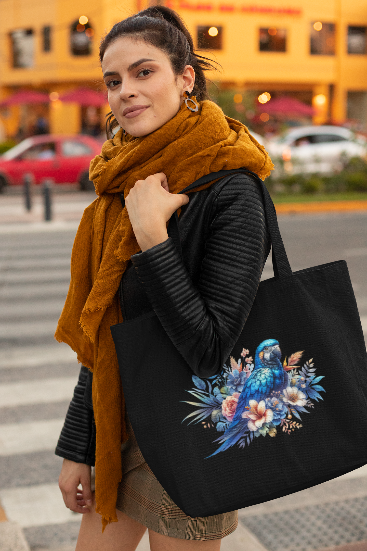 Blue Parrot Everyday Large Tote Bag