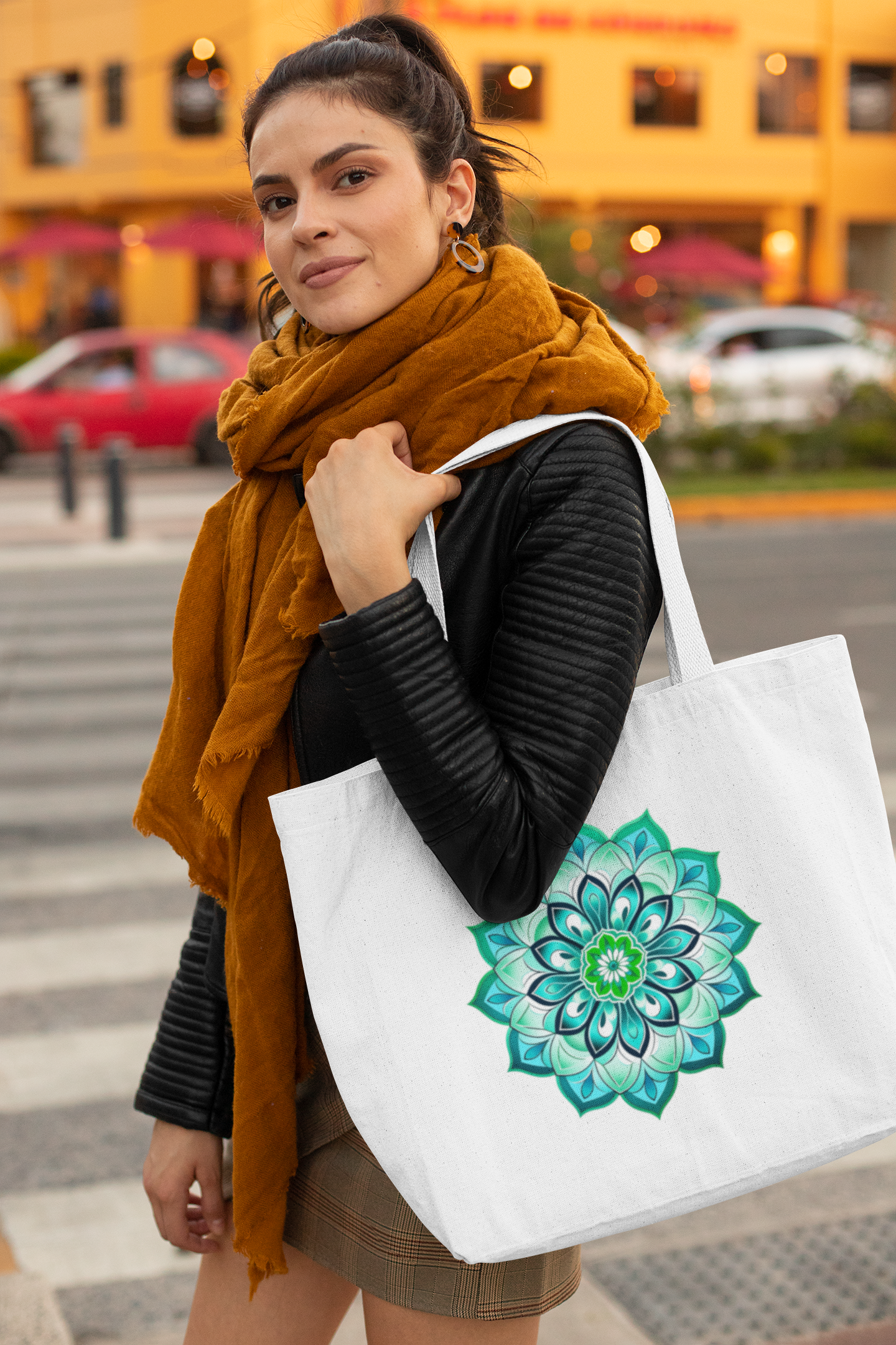 Mandala 001 Everyday Large Tote Bag